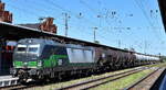 LTE Logistik- und Transport-GmbH, Graz [A] mit der geleasten ELL Vectron  193 944  [NVR-Nummer: 91 80 6193 944-6 D-ELOC] und einem Kesselwagenzug für Kohlenwasserstoffe, flüssig, N.A.G.,