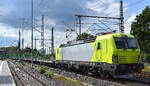 Salzburger Eisenbahn TransportLogistik GmbH mit einer geleasten ATLU Vectron  7193 123  [NVR-Nummer: 91 80 7193 123-5 D.ATLU] und einem Ganzzug Drehgestell-Flachwagen f�r Stammholztransporte (leer) am 18.06.26 H�he Leipzig-Thekla.