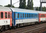 Die tschechische Bahn CD will wohl verst�rkt ihre Intercity-Personenwagenflotte in blau umtauschen, daher kann man seit l�ngerem in den EC-Z�gen aus Prag einige blaue Wagen in den sonst �blich orangen