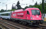 PKP IC mit dem EC aus Warschau mit dem Husarz 5 370 003 am 10.07.17 Richtung Berlin Zentrum, Berlin-Hirschgarten.