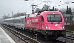 EC 46 aus Warszawa Wschodnia mit dem Husarz 5 370 003 Richtung Berlin Ostbf.