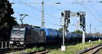 Lotos Kolej Sp. z o.o. mit der geleasten CARGOUNIT Lok  370 041-3/ E 186 929  [NVR-Nummer: 91 51 5370 041-3 PL-ID] und einem Kesselwagenzug am 11.08.25 Höhe Bahnhof Magdeburg-Neustadt.