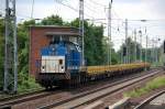SLG Lok V 100-SP-009 (92 80 1203 129-2 D-SLG) mit Baustellenzug Richtung Bernau, 30.05.13 Berlin-Karow.