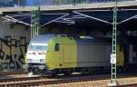 MRCE Sispolok ER 20-002 (92 80 1223 002-7 D-DISPO, Siemens Bj.2003) mit einem Ganzzug Schiebewandwagen Richtung Berlin-Wedding, 21.08.10 Berlin Beuselstr.