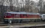 Belegbild am 01.12.15 durchs S-Bahnfenster, LEG 132 109-0 (232 109-9) seit April 2015 bei den Leipzigern mit Railpool Mietlok 185 674-9 am Haken abgestellt Berlin Hermannstr.