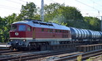 LEG 132 158-7 (232 158-8) fährt zur Übergabe an die E 189-450 einen Kesselwagenzug zum Gbf.
