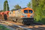 hvle V330.3 (92 801250 011-? D-HVLE, Bombardier Bj.2004) mit Ganzzug Sch�tgutwagen aus Luxemburg, 20.08.10 Berlin-Karow.