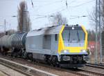 Hier noch mal aus der N�he die Voith Maxima 30 CC (92 80 1263 00?-? D-VTLT) mit den Kesselwagen f�r die Fa.