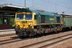 Noch mal von Nahem FPL 60006 (92 51 3650 005-3 PL-FPL) mit Ganzzug offener G�terwagen am 27.07.12 Bhf.