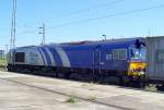 MRCE Leasinglok ERSR 6617 (EMD Bj.2005) mit Containerzug am 24.09.07 im Bhf.