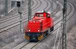 Leider ist mir nicht bekannt wer diese Lok angemietet hat, eine typisch rote MaK G 1206 ohne Logo oder Extranr aus dem Bestand von Alpha Trains (Locomotives).
