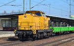 Weiterer Bauzug mit der DB Bahnbau Gruppe mit 293 010-5 und einigen BUG Drehgestell-Flachwagen am 28.03.17 Bf.