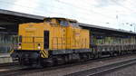DB Bahnbau Gruppe mit der 293 010-5 und einigen Drehgestell-Flachwagen am 18.04.17 Bf.