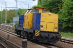 RBB V 142 (92 80 3293 900-7 D-RBB, Bj.1976) auf Leerfahrt Richtung Karower Kreuz Berlin, 18.05.10 Berlin-Buch.
