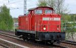 WFL Lok 10 (98 80 3346 685-1 D-WFL, LEW Bj.1970) am 06.05.13 Richtung Innenstadt, Berlin-Karow.