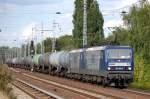 RBH Doppeltraktion 107/143 063-6 + 108/143 916-5 mit Kesselwagenzug am 23.08.13 Berlin-Karow.