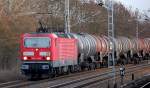 RBH 129/143 249-1 noch in Rot mit Kesselwagenzug Richtung Oranienburg am 03.12.13 Mühlenbeck/Mönchmühle b.