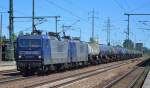 RBH Doppeltraktion 118/143 028-9 + 126/143 217-8 mit Kesselwagenzug am 05.06.15 Durchfahrt Bjf.