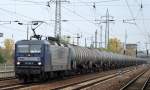 RBH 118/143 028-9 mit tschechischen Kesselwagen (Styrol-Transport) am 22.10.15 Durchfahrt Bhf.