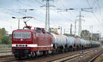 DeltaRail 243 650-9 (143 650-0) mit Kesselwagenzug am 25.09.17 Bf. flughafen Berlin-Schönefeld.