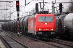 HGK 2052/185 584-0 (91 80 6185 584-0 D-HGK) mit Ganzzug Heizoelkesselwagen, 08.11.10 Bhf.