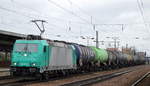 Von der Crossrail nun wohl an die IGE gegangen? 185 576-6 (91 80 6185 576-6 D-JGE, Bombardier Bj.2006 statt I wohl falsch ein J gesetzt?) am 07.03.17 mit Kesselwagenzug bei der Durchfahrt Bf.