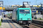 IGE mit der 185 577-4 bei der Durchfahrt Bf.