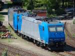Alpha Trains Leasinglok 185 510-5 (91 80 6185 510 -5 D-KIEL, Bj.2002) vor der 185 511-3, auch ehemalige TXL-Lok zur Zeit des Bildes an D&D verliehen, 25.05.09 Berliner Westhafen.