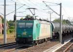 Hier die �ber Alpha Trains gemietete R4C 185 532-9 (91 80 6185 532-9 D-VC, Bj.2004) mit Leerzug Benzin-Kesselwagen Richtung Schwedt �ber Bernau, 19.07.10 Berlin-Blankenburg.