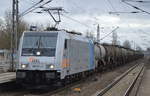 HSL mit der Railpool Lok 185 671-5 und Kesselwagenzug (geschmolzenes Schwefel) am 10.03.17 Bf.