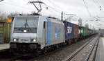 RTBC mit der Railpool-Lok 185 684-8 und Containerzug am 10.11.17 Bf.