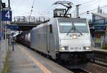 RTBC mit der Railpool-Lok 186 297-8 und Containerzug am 13.11.17 Durchfahrt BF.