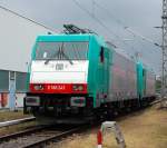 Zwei fabrikneue E 186�r f�r Alpha Trains (Locomotives) GmbH am Tag der offenen T�r auf dem Gel�nde des Bombardierwerks Henningdorf am 16.05.09  Es sind E 186 243 (91 80 6186 243-2 D-BTK, Bj.2009) und