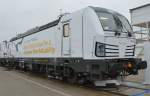 Inzwischen nun doch äußerst erfolgreich ist Siemens mit ihrer BR 193 Vectron AC auf dem europäischen Markt gegen die mächtige Bombardier TRAXX Flotte angetreten, es liegen wohl