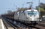DB Erz-Leerzug mit MRCE Vectron X4 E - 613 + X4 E - 607 am 05.04.16 Berlin-Hirschgarten