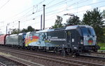 Nochmal ein Bild vom einzigen Farbtupfer der täglich für die DB Schenker Rail verkehrenden MRCE Vectron Doppeltraktionen der Erzpendelzüge, die sehr schön gelungenene X4 E- 876  28