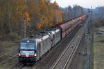 DB Cargo mit der MERCE Doppeltraktion X4 E - 616/193 616-0 + X4 E - 611/193 611-1 und Erzzug (leer) am 23.11.16 Landsberger Allee/Berlin-Marzahn.