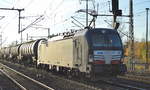 Überraschung am Nachmittag, die Wiener Lokalbahnen Cargo GmbH mit der MRCE Vectron X4 E - 605 [NVR-Number: 91 80 6193 605-3 D-DISPO, Siemens Bj.2015] und einem leeren Kesselwagenzug Richtung
