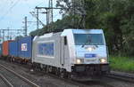 METRANS 386 008-7 mit Containerzug am 20.06.17 Bf.