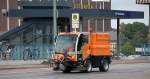Kehrfahrzeug BUCHER sch�rling CityCat 2020 der Berliner Stadtreinigung, 05.09.12 Berlin-Putlitzbr�cke.