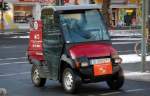 Ein KAWASAKI Mule Typ? Kommunalfahrzeug einer Privatfirma im Auftrag der BSR, 07.12.12 Berlin-Pankow.