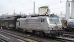 Akiem Mietlok 37032 (91 87 0037 032-6 F-AKIEM) für CTL mit Ganzzug Schiebewandwagen Richtung Berlin-Spandau am 20.01.15 Berlin Greifswalder Str.