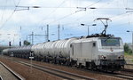 CTL mit akiem Mietlok 37032 und einem Kesselwagenzug am 02.08.16 Bf.