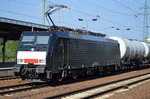 Ungewohnter Anblick, eine MRCE 189ér ohne Frontbezeichnung, es handelt sich um die Lok ES 64 F4 - 802/189 802-2 mit Kesselwagenzug.