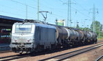 CTL mit akiem Mietlok 37006 und einem ungewöhnlich kurzen Kesselwagenzug für geschmolzenes Schwefel als Transportgut am 22.07.16 Bf.
