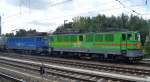 EGP Doppeltraktion mit 142 103-1 + 142 042-1 steht mit Leerzug Zementstaubwagen abfahrbereit am Zementwerk Berlin Greifswalder Str.