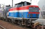 Farblich unver�ndert pr�sentiert sich die EGP-Lok 212 279-4 (92 80 1212 279-4 D-EGP), hier hinter der Leasinglok ES 64 U2-002 der EGP am Haken am 06.10.10 bei der Durchfahrt im Bhf.