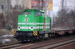 Lisa 2 (95 80 3293 025-3 D-EIB) der Erfurter Bahnservice GmbH mal wieder unterwegs (Abholfahrt) zum �berf�hren eines Triebwagen vom Stadler Werk Berlin, diesmal als Pufferwagen drei DB Schwerlastwagen