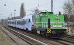 EIB Lok 20/Lisa 1 (293 024-6) überführt einen fabrikneuen fünfteiligen Stadler-FLIRT für die DB Regio AG Region Südwest Trier (429 600-0) am 21.03.14 Berlin-Karow.
