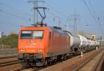 ArcelorMittal Eisenhüttenstadt Transport GmbH/EKO-TRANS mit 145-CL 002 (145 082-4) mit Ganzzug Druckgaskesselwagen am 28.10.15 Bhf.